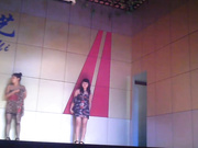 东北农村婚礼现场❤️找来草台班子表演脱衣舞气氛烘托到最嗨