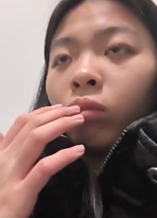 东北女大学生_罗怡_被金主调教成骚母狗_在校期间拍摄各种露出视频_被主人肆意玩弄！
