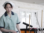 JUR-681 清掃員NTR ～僕とは馬力が違うと豪語する、体育会系のクソ男にハメられて無尽蔵のハードFUCKで寝取られた妻～ 水戸かな - 1of5