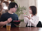 JUR-674 卒業式の後に…大人になった君へ義母からの贈り物―。 小島みなみ - 1of5