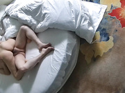 贫乳小少妇跟男子开房 一人先给对方口一波 然后男人全程享受 少妇上来自己动