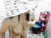 แอบถ่าย* พี่สาวอาบน้ำนมโคตรใหญ่เลย)