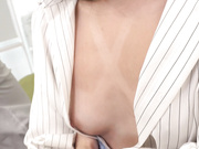 DOKS-674 乳首いじりが日常に溶け込んだ世界でイジられていることには気づかないまま皆の前で乳首絶頂,, 葉月ひな 紗々原ゆり 乙葉らぶ 夢乃のあ 涼花くるみ - 4of5