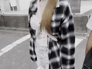 虽然妹子有点高科技的脸蛋，但确实很漂亮【真一线馒头嫩逼】全身白皙光滑，嫩逼湿漉漉的，无套内射