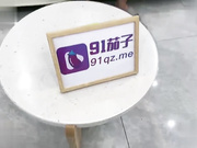 打扫房间意外发现表妹的小秘密-阿雅