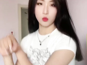 广州极品反差美女_情侣私拍泄密_清纯仙女秒变极骚贱奴_淫纹乳夹肛塞齐上阵_被花式爆操浪到骨！