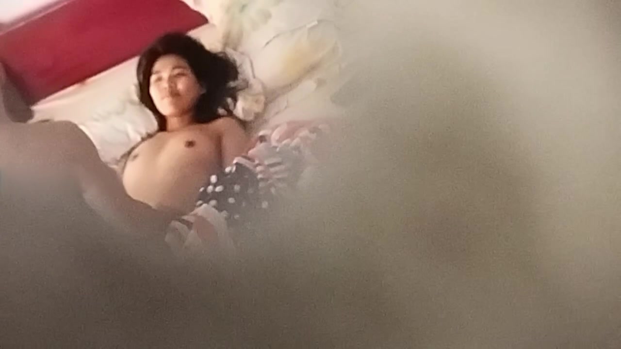 东南亚酒店偷拍，感受异域风情，年轻男女酒店激情，不一样的体验！