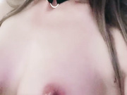 灰丝女神露脸自慰手指掰穴粉嫩的很