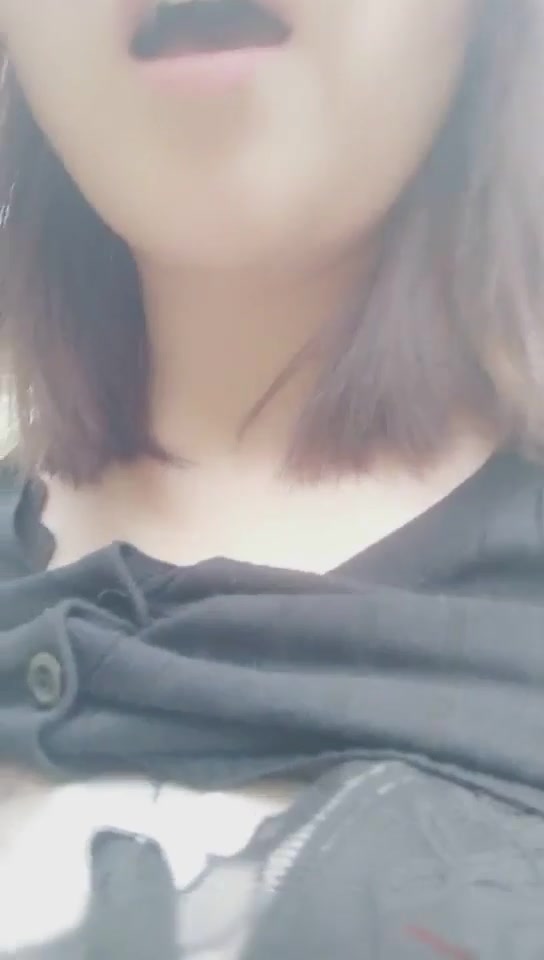 直播平台女神nl真真约炮友白云山打野战车震
